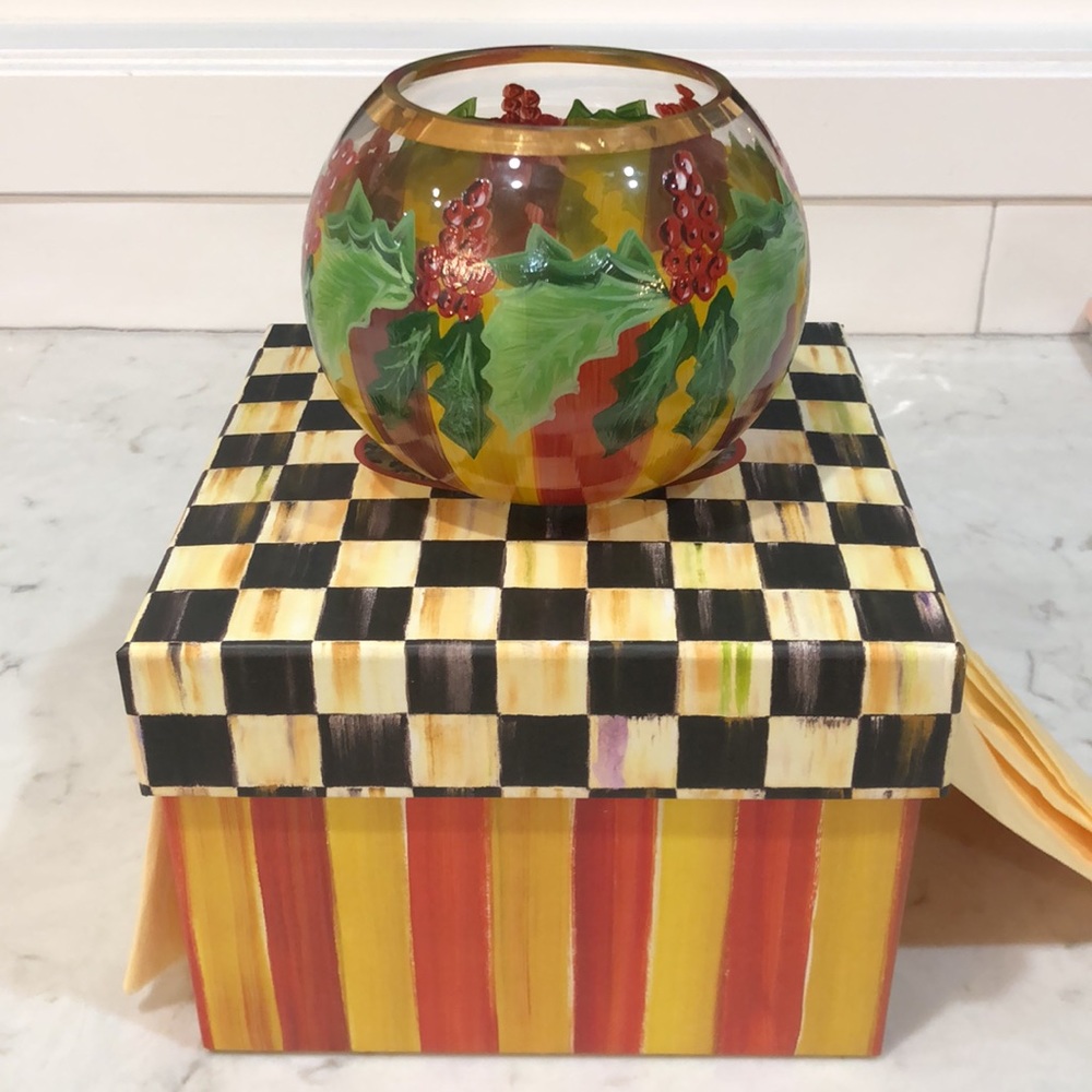 NEW Mackenzie-Child’s Christmas Holly & Berries Collection Globe Vase w/ Box